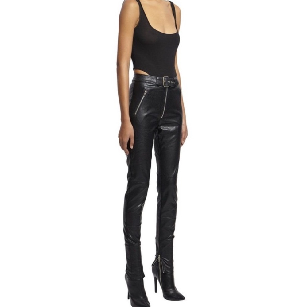Danielle Guizio Belted faux Leather Pants in Black